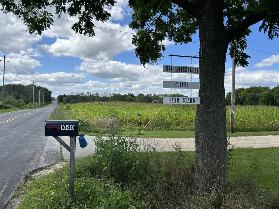 der hoffskeller sign